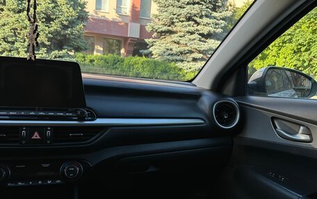 KIA Cerato IV, 2018 год, 1 550 000 рублей, 10 фотография