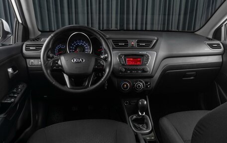 KIA Rio III рестайлинг, 2013 год, 699 000 рублей, 8 фотография