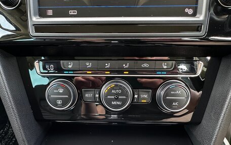 Volkswagen Passat B8 рестайлинг, 2015 год, 1 545 000 рублей, 23 фотография
