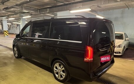Mercedes-Benz V-Класс, 2015 год, 3 400 000 рублей, 4 фотография