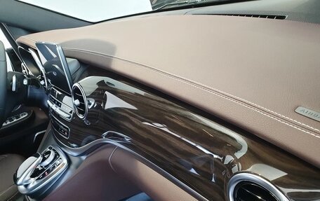 Mercedes-Benz V-Класс, 2015 год, 3 400 000 рублей, 14 фотография