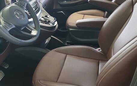 Mercedes-Benz V-Класс, 2015 год, 3 400 000 рублей, 15 фотография