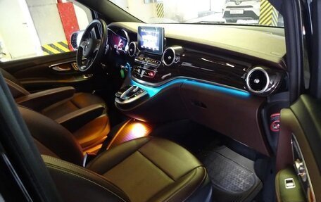 Mercedes-Benz V-Класс, 2015 год, 3 400 000 рублей, 19 фотография
