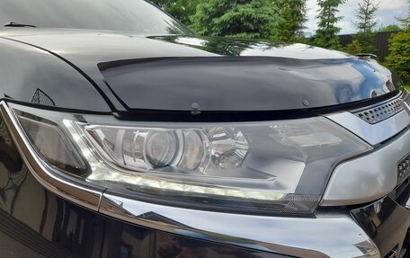 Mitsubishi Outlander III рестайлинг 3, 2018 год, 2 445 000 рублей, 12 фотография