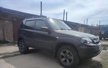 Chevrolet Niva I рестайлинг, 2019 год, 990 000 рублей, 5 фотография
