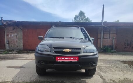 Chevrolet Niva I рестайлинг, 2019 год, 990 000 рублей, 4 фотография