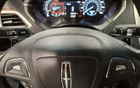 Lincoln MKZ II рестайлинг, 2019 год, 2 999 000 рублей, 26 фотография
