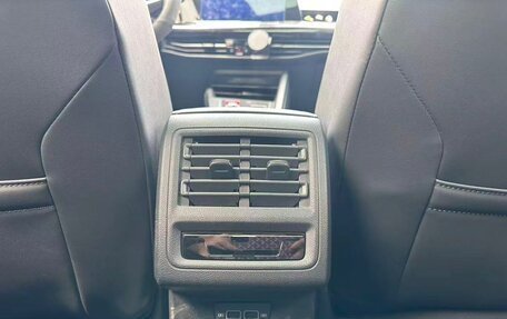 Volkswagen Golf VIII, 2023 год, 1 500 123 рублей, 14 фотография