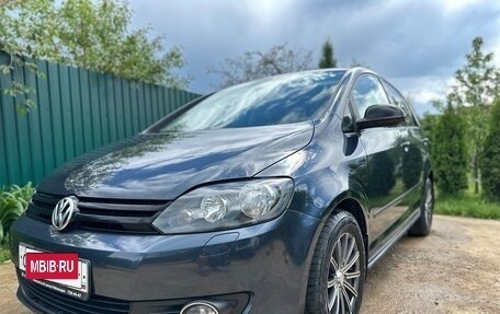 Volkswagen Golf Plus II, 2011 год, 830 000 рублей, 4 фотография