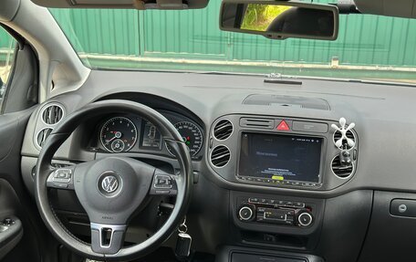 Volkswagen Golf Plus II, 2011 год, 830 000 рублей, 22 фотография