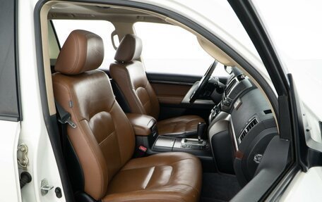 Toyota Land Cruiser 200, 2014 год, 3 922 050 рублей, 8 фотография