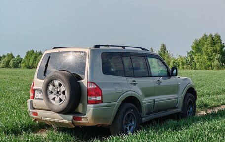 Mitsubishi Montero III, 2003 год, 800 000 рублей, 6 фотография