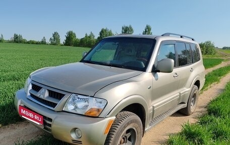 Mitsubishi Montero III, 2003 год, 800 000 рублей, 10 фотография