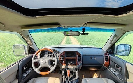 Mitsubishi Montero III, 2003 год, 800 000 рублей, 15 фотография