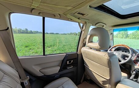 Mitsubishi Montero III, 2003 год, 800 000 рублей, 18 фотография