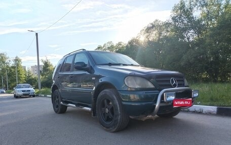 Mercedes-Benz M-Класс, 1999 год, 680 000 рублей, 1 фотография