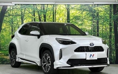 Toyota Yaris Cross, 2023 год, 1 700 000 рублей, 1 фотография