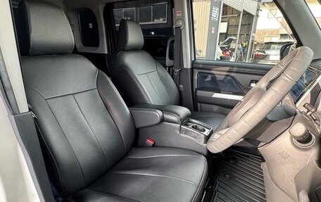 Toyota Roomy I, 2022 год, 1 100 000 рублей, 19 фотография