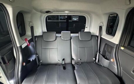 Toyota Roomy I, 2022 год, 1 100 000 рублей, 24 фотография
