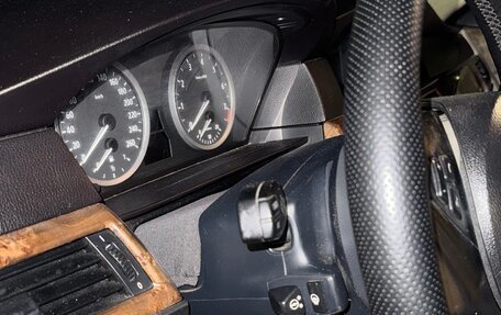 BMW 5 серия, 2006 год, 900 000 рублей, 1 фотография