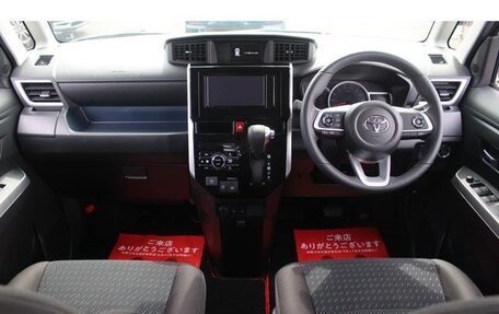 Toyota Roomy I, 2022 год, 970 000 рублей, 11 фотография