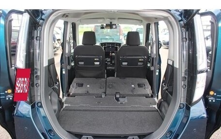 Toyota Roomy I, 2022 год, 970 000 рублей, 18 фотография