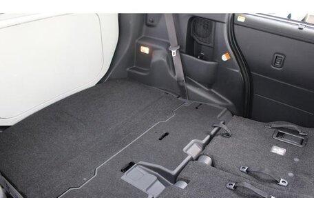 Toyota Roomy I, 2022 год, 970 000 рублей, 26 фотография