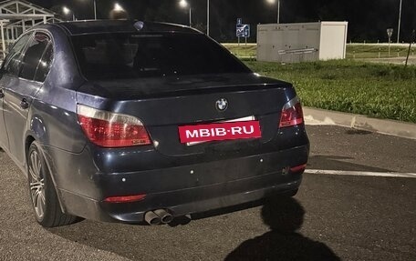 BMW 5 серия, 2006 год, 900 000 рублей, 4 фотография