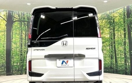 Honda Stepwgn IV, 2017 год, 1 550 000 рублей, 4 фотография