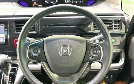 Honda Stepwgn IV, 2017 год, 1 550 000 рублей, 8 фотография