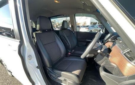 Honda Freed II, 2022 год, 1 269 000 рублей, 13 фотография