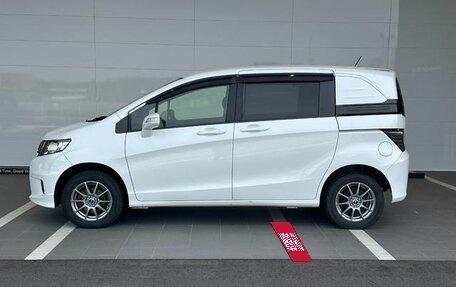 Honda Freed I, 2015 год, 938 000 рублей, 2 фотография