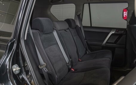 Toyota Land Cruiser Prado 150 рестайлинг 2, 2015 год, 3 650 000 рублей, 10 фотография