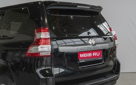 Toyota Land Cruiser Prado 150 рестайлинг 2, 2015 год, 3 650 000 рублей, 7 фотография