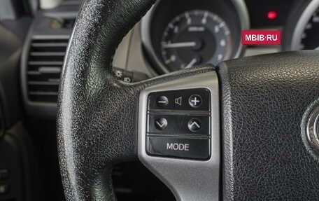 Toyota Land Cruiser Prado 150 рестайлинг 2, 2015 год, 3 650 000 рублей, 19 фотография