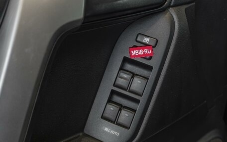 Toyota Land Cruiser Prado 150 рестайлинг 2, 2015 год, 3 650 000 рублей, 17 фотография