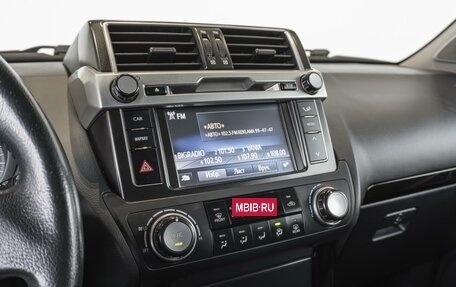 Toyota Land Cruiser Prado 150 рестайлинг 2, 2015 год, 3 650 000 рублей, 15 фотография