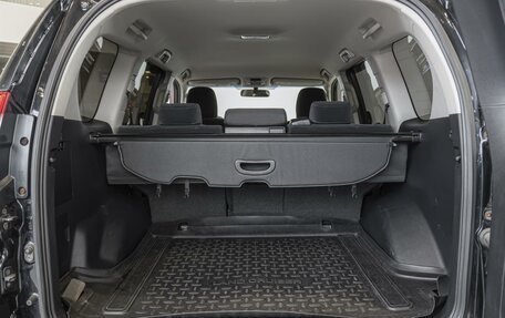 Toyota Land Cruiser Prado 150 рестайлинг 2, 2015 год, 3 650 000 рублей, 29 фотография