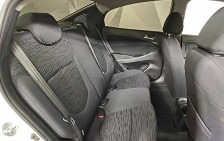 Hyundai Solaris II рестайлинг, 2015 год, 1 129 000 рублей, 14 фотография