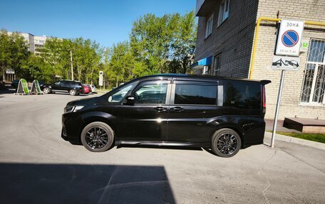 Honda Stepwgn IV, 2018 год, 2 350 000 рублей, 16 фотография