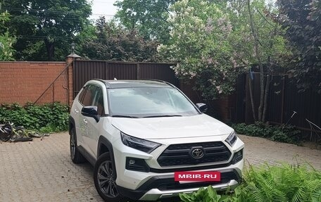Toyota RAV4, 2025 год, 4 100 000 рублей, 5 фотография