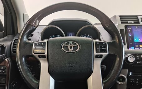 Toyota Land Cruiser Prado 150 рестайлинг 2, 2013 год, 3 390 000 рублей, 10 фотография