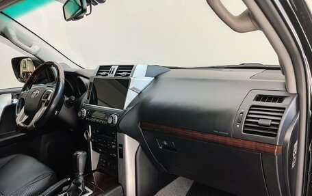 Toyota Land Cruiser Prado 150 рестайлинг 2, 2013 год, 3 390 000 рублей, 20 фотография