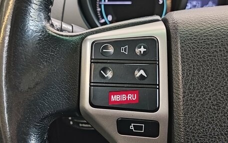 Toyota Land Cruiser Prado 150 рестайлинг 2, 2013 год, 3 390 000 рублей, 26 фотография