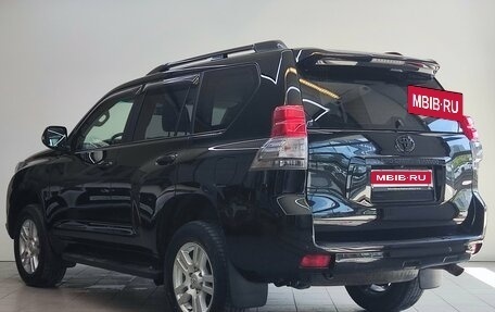 Toyota Land Cruiser Prado 150 рестайлинг 2, 2013 год, 3 390 000 рублей, 7 фотография