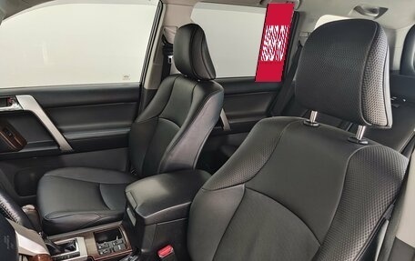 Toyota Land Cruiser Prado 150 рестайлинг 2, 2013 год, 3 390 000 рублей, 16 фотография