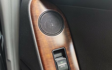 Toyota Land Cruiser Prado 150 рестайлинг 2, 2013 год, 3 390 000 рублей, 36 фотография