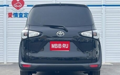 Toyota Sienta II, 2017 год, 950 000 рублей, 4 фотография
