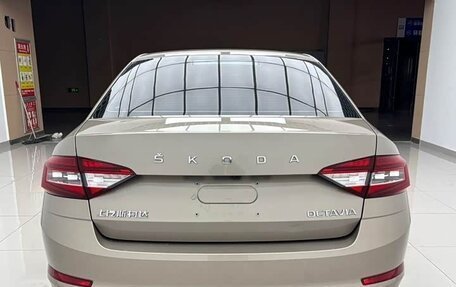 Skoda Octavia, 2022 год, 1 650 000 рублей, 2 фотография