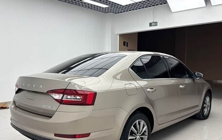Skoda Octavia, 2022 год, 1 650 000 рублей, 3 фотография